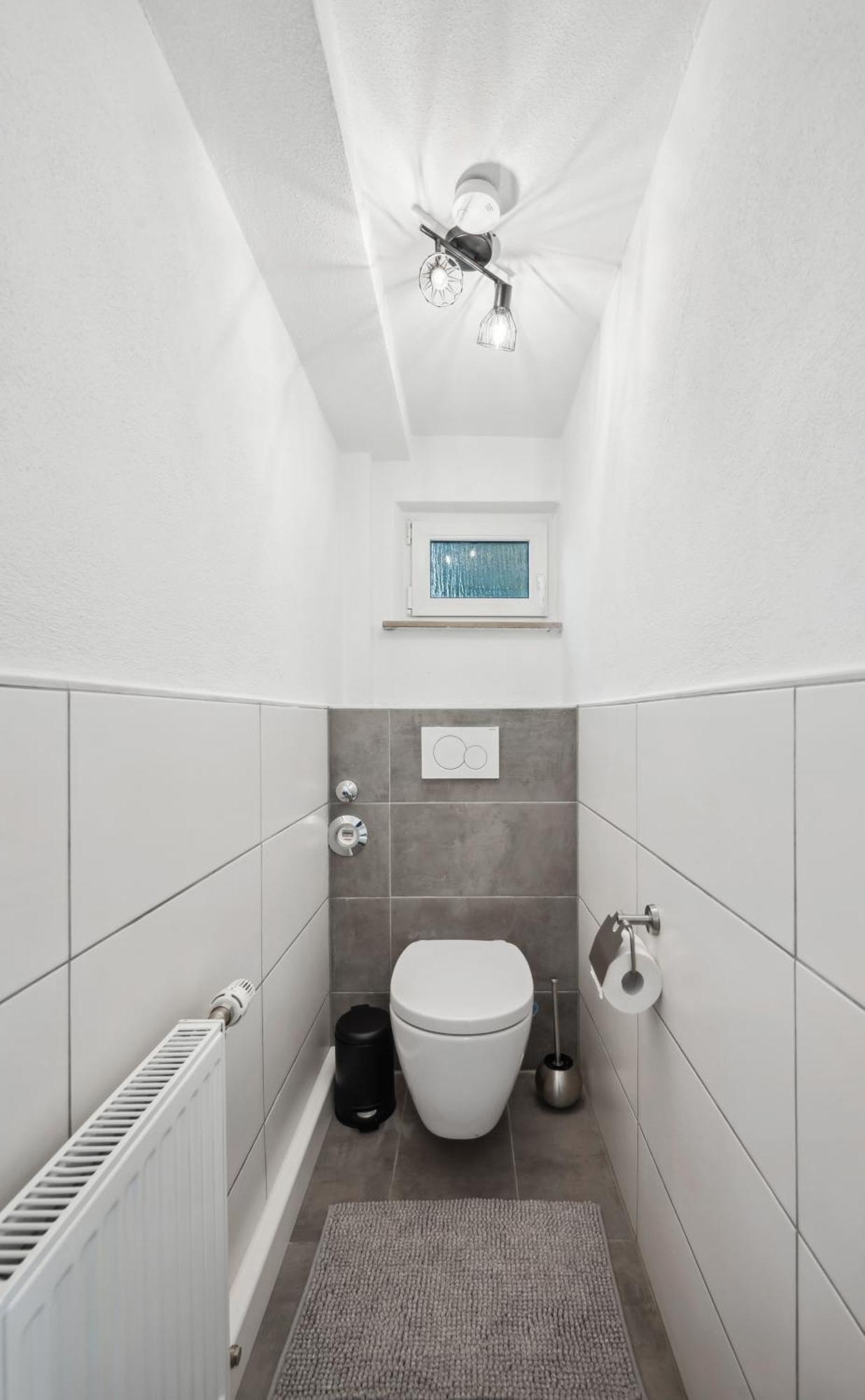 Malu Rooms - Ruhige Lage, Erdgeschoss, Smarttv, Netflix, 24H Checkin, Ludwigsburg Exteriér fotografie